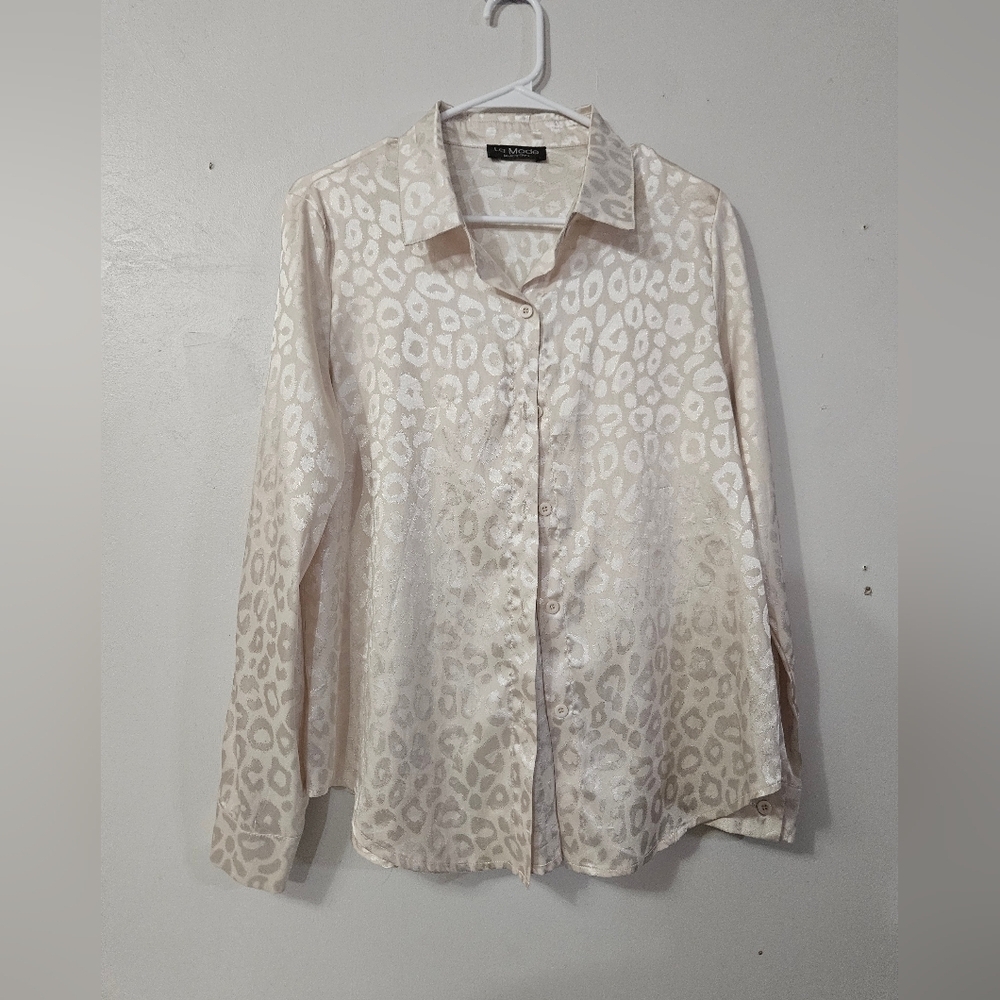 La Mode Leopard Print Cream Colored Button Down Blouse!